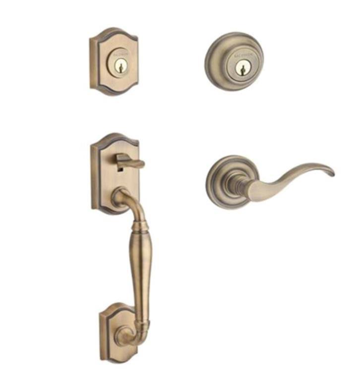 Polished Brass Handleset with Left Handed Curve Lever and Traditional Round Rose B7884