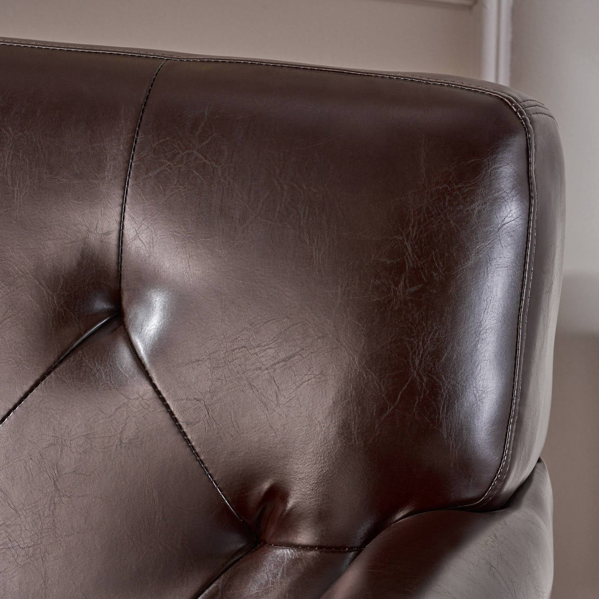 Brown Tufted Leather Club Chair H70662