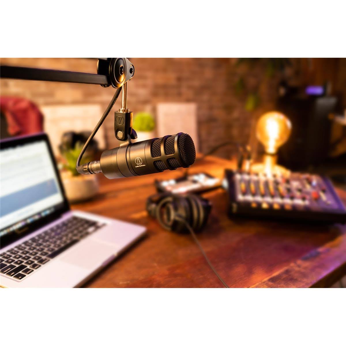 Hypercardioid Dynamic Podcast Microphone G5104