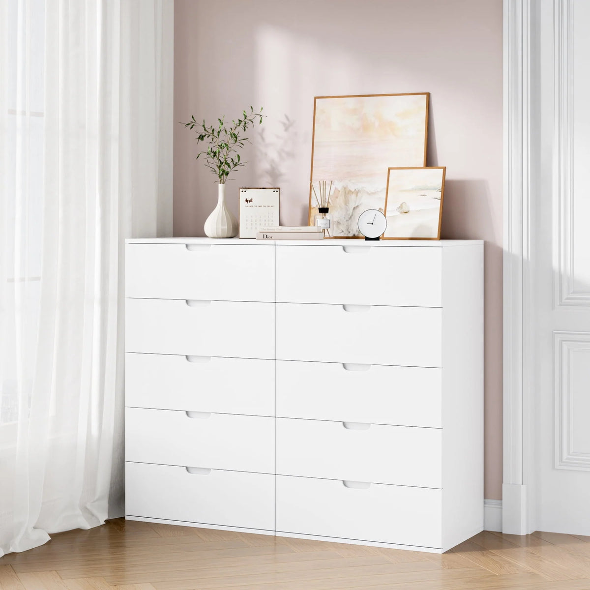 White 6 Drawer Dresser Q222992